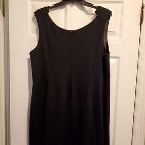 Taheri Woman Black dress Size 18
